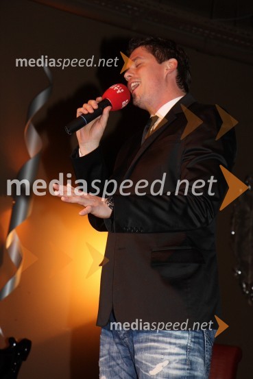 Boštjan Bračič, pevecModna revija Strast Art