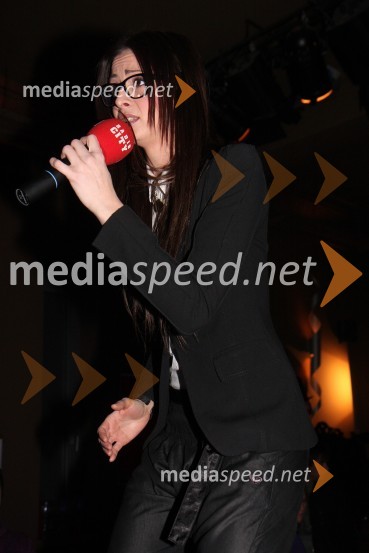 Žana Povše, pevkaModna revija Strast Art