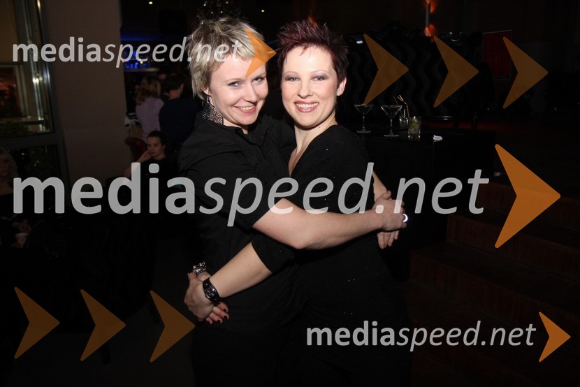 ... ter Suzana Rengeo, modna oblikovalka in stilistkaModna revija Strast Art