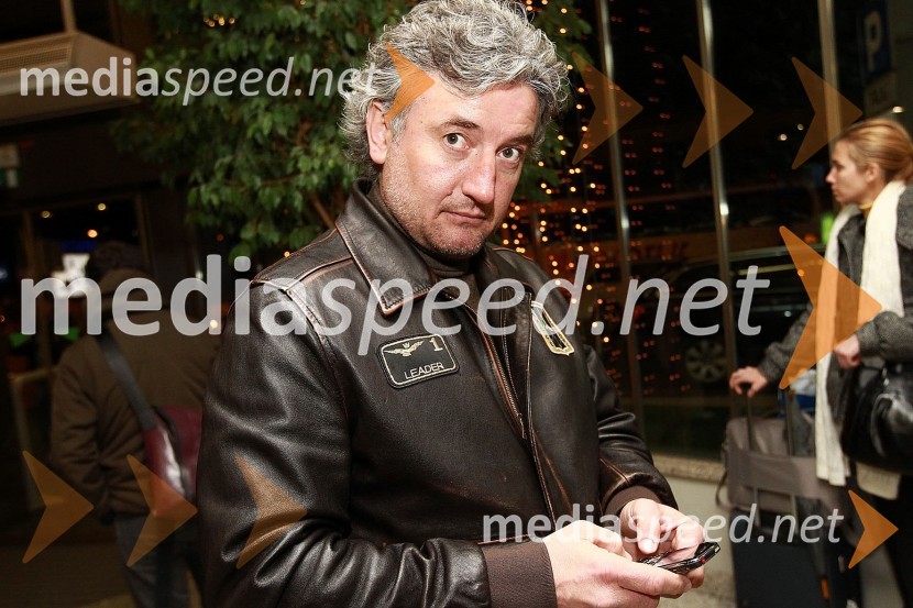 Željko Pavlica, Costnerjev varnostnik v Sloveniji in življenjski sopotnik Brigite BukovecKevin Costner pristal v Sloveniji