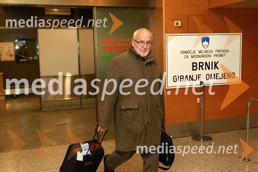 Dr. Jože Mencinger, slovenski pravnik, ekonomist, politik, akademik in pedagogKevin Costner pristal v Sloveniji