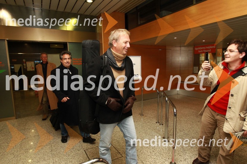 Kevin Costner, ameriški igralec in glasbenikKevin Costner pristal v Sloveniji