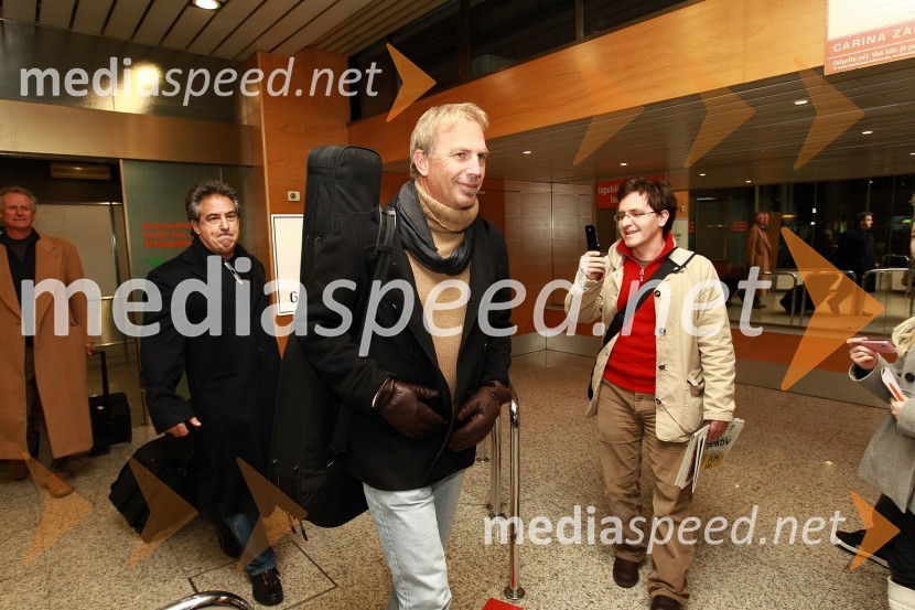 Kevin Costner, ameriški igralec in glasbenikKevin Costner pristal v Sloveniji