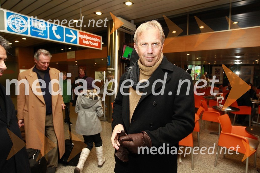 Kevin Costner, ameriški igralec in glasbenikKevin Costner pristal v Sloveniji