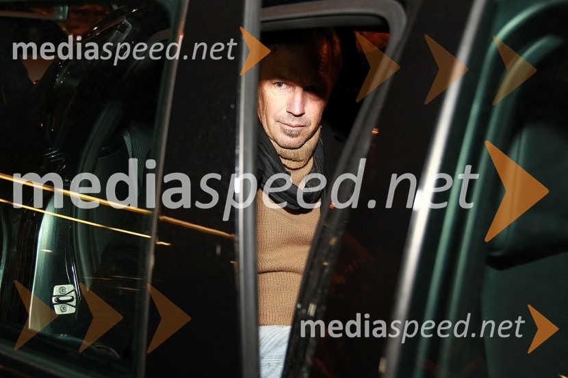 Kevin Costner, ameriški igralec in glasbenikKevin Costner pristal v Sloveniji