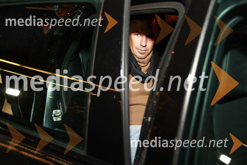 Kevin Costner, ameriški igralec in glasbenikKevin Costner pristal v Sloveniji