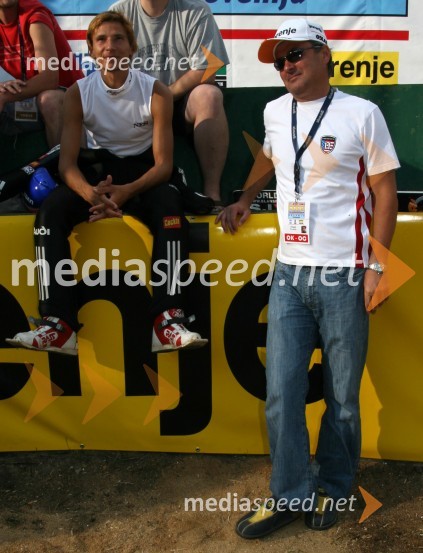 Robi Kranjec, smučarski skakalec in Primož Ulaga, vodja ekipe za smučarske skokeSmučarski skoki, tekma za Rudarsko svetilko