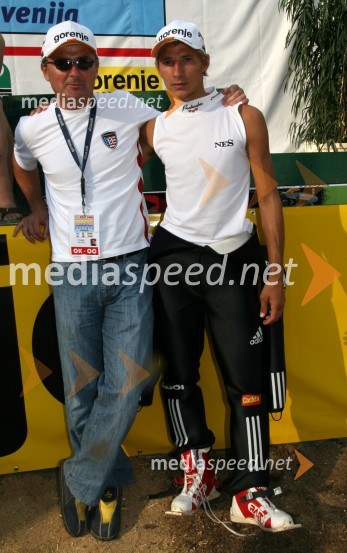 Primož Ulaga, vodja ekipe za smučarske skoke in Robi Kranjec, smučarski skakalecSmučarski skoki, tekma za Rudarsko svetilko