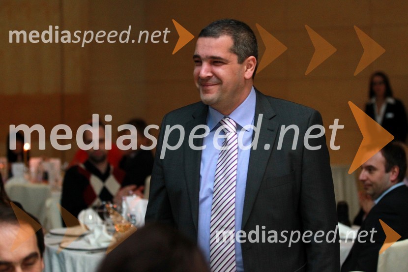 Jožko Tomšič, direktor prodaje Peugeot Slovenija d.o.o.Peugeot Slovenija, prednovoletni sprejem za novinarje