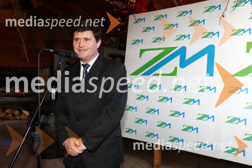 Darko Knez, vodja projekta hitrih cenitev avtomobilskih škodZavarovalnica Maribor, Podelitev certifikatov za cenilce