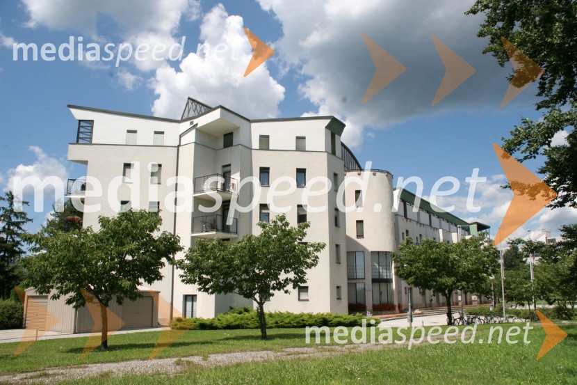 Dom podiplomcev in gostujočih profesorjev na Koroški cestiMaribor, Slovenija