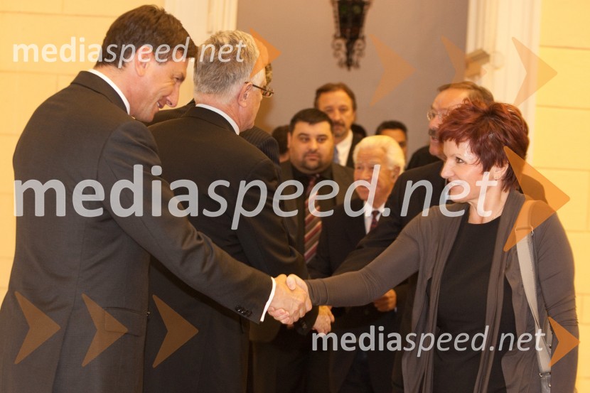 Borut Pahor, predsednik vlade Republike Slovenije in ...Sprejem treh predsednikov za novinarje in urednike