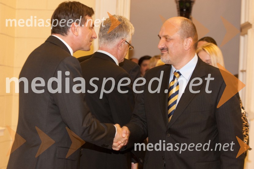 Borut Pahor, predsednik vlade Republike Slovenije in ...Sprejem treh predsednikov za novinarje in urednike