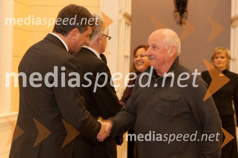 Borut Pahor, predsednik vlade Republike Slovenije in Aleksander Lucu - Luc, novinarSprejem treh predsednikov za novinarje in urednike