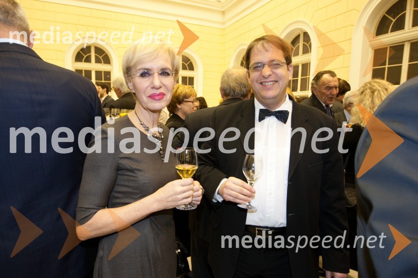 Metka Premerl, slavistka in sin AlenSprejem treh predsednikov za novinarje in urednike