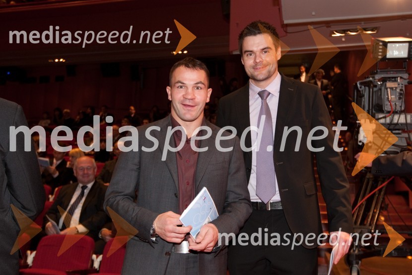 Dejan Zavec, boksar in športnik leta 2010 ter Tomi Jagarinec, kondicijski trener Dejana ZavcaŠportnika leta 2010 sta Tina Maze in Dejan Zavec