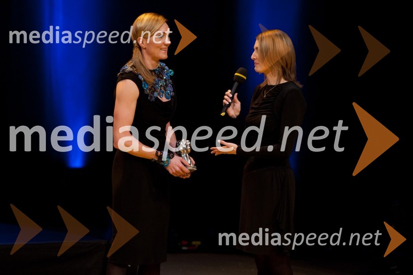 Petra Majdič, smučarska tekačica in Mateja Hočevar, novinarka
Športnika leta 2010 sta Tina Maze in Dejan Zavec