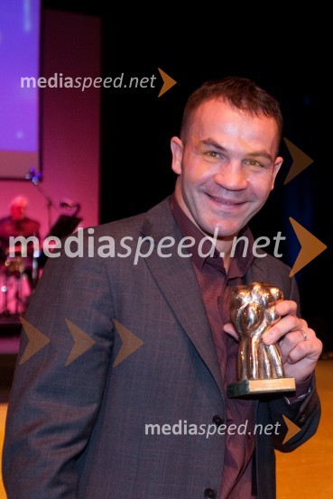 Dejan Zavec, boksar in športnik leta 2010 	 
Športnika leta 2010 sta Tina Maze in Dejan Zavec