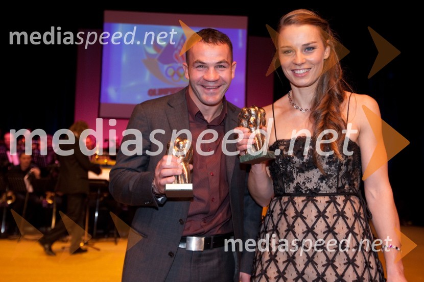 Dejan Zavec, boksar in športnik leta 2010 ter Tina Maze, smučarka in športnica leta 2010	 
Športnika leta 2010 sta Tina Maze in Dejan Zavec