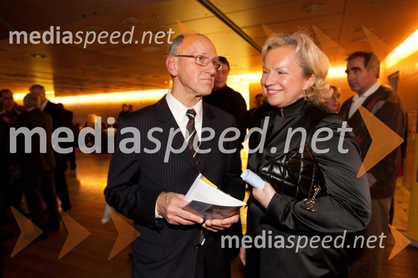 Miro Cerar, nekdanji gimnastičar in predsednik Olimpijske akademije in Sabrina Pečelin vodja odnosov z javnostmi pri Porsche SlovenijaŠportnika leta 2010 sta Tina Maze in Dejan Zavec