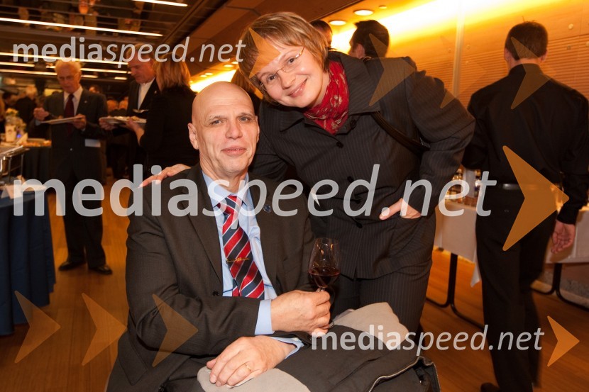 Franc Pintar, strelec in Polona Sladič, trenerkaŠportnika leta 2010 sta Tina Maze in Dejan Zavec