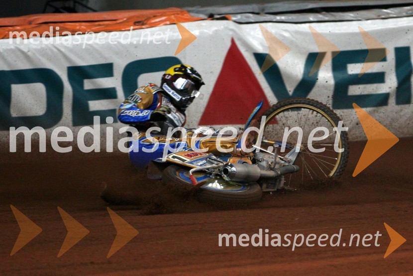 Tony Rickardsson (Švedska), padec v 7.vožnji na VN DanskeSPEEDWAY GRAND PRIX, VN Danske 2006, dirka