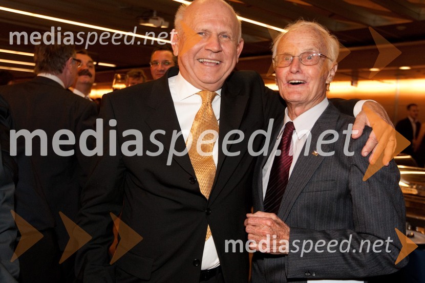 	Janez Kocijančič, predsednik olimpijskega komiteja in ...Športnika leta 2010 sta Tina Maze in Dejan Zavec