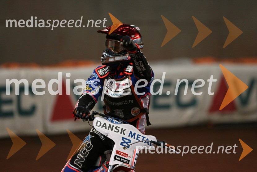 Niels Kristian Iversen (Danska) po zmagi v 7.vožnji na VN DanskeSPEEDWAY GRAND PRIX, VN Danske 2006, dirka