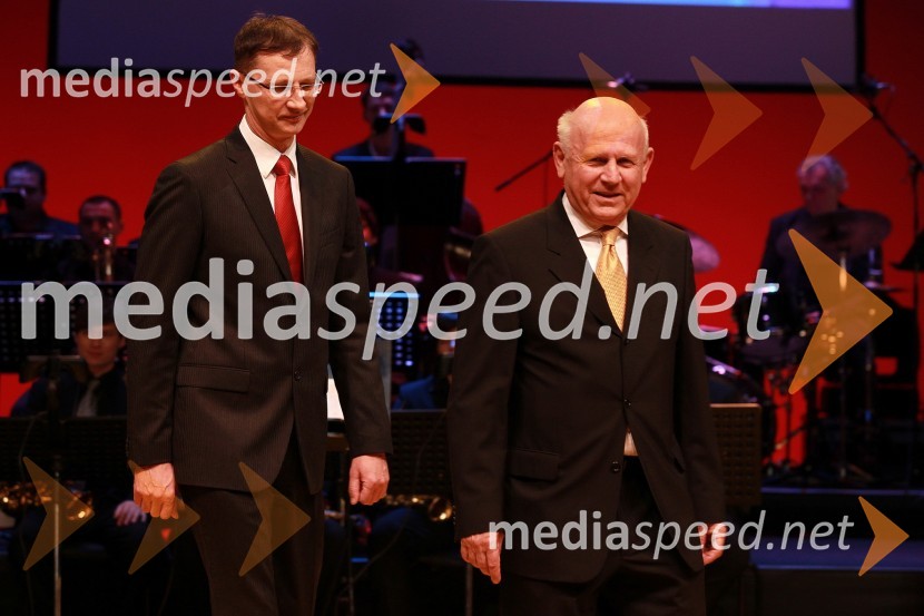 Igor Lukšič, minister za šolstvo in šport in Janez Kocijančič, predsednik olimpijskega komitejaŠportnika leta 2010 sta Tina Maze in Dejan Zavec