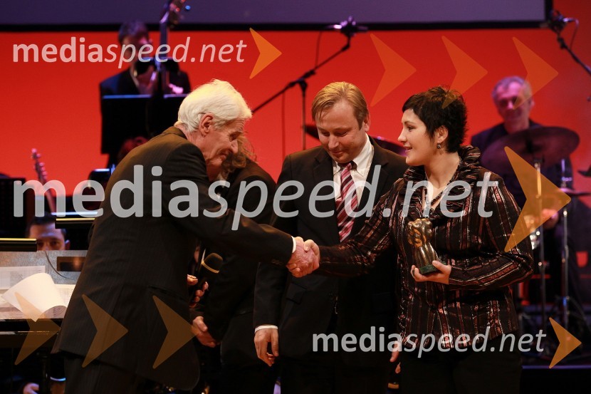 Saša Rudolf, novinar, Lucija Polavder, slovenska judoistka in Peter Kukovica, predsednik Atletske zveze SlovenijeŠportnika leta 2010 sta Tina Maze in Dejan Zavec