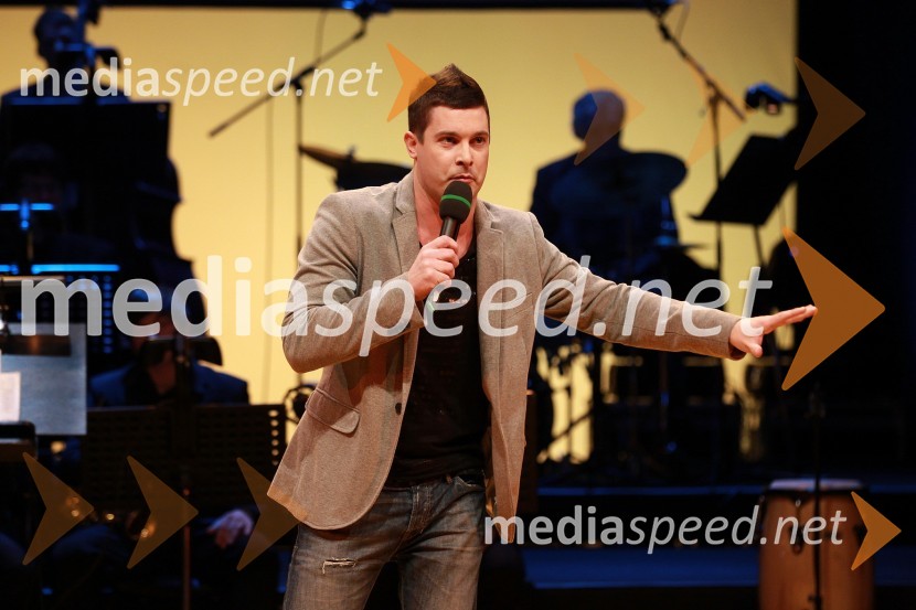 Klemen Bučan, komikŠportnika leta 2010 sta Tina Maze in Dejan Zavec