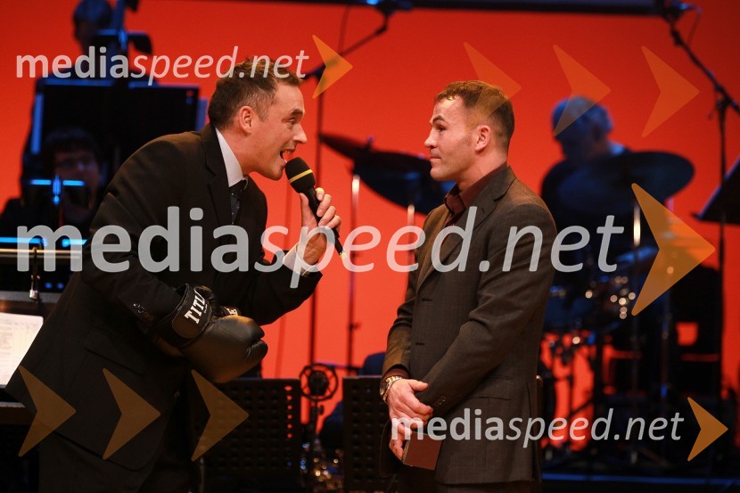 Gašper Bolhar, novinar in Dejan Zavec, boksar in športnik leta 2010Športnika leta 2010 sta Tina Maze in Dejan Zavec