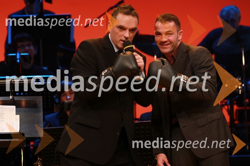 Gašper Bolhar, novinar in Dejan Zavec, boksar in športnik leta 2010Športnika leta 2010 sta Tina Maze in Dejan Zavec