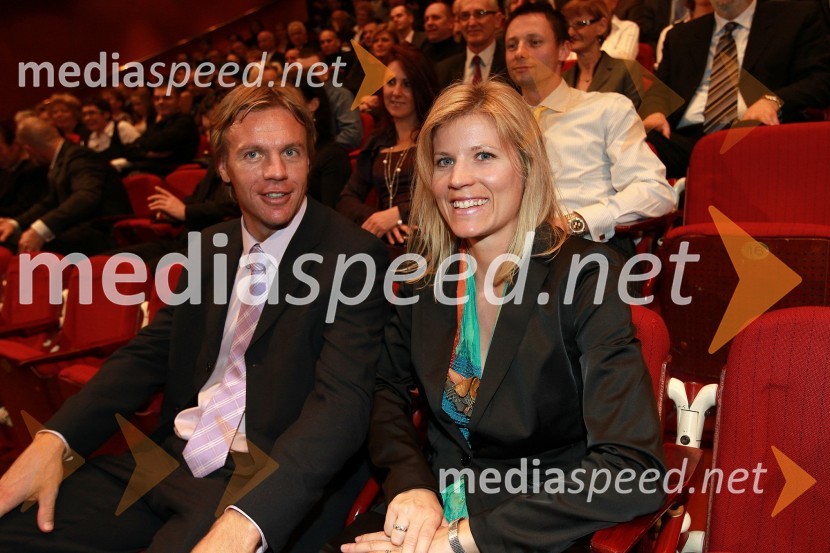 Rok Kolander, veslač in Petra GasparinŠportnika leta 2010 sta Tina Maze in Dejan Zavec