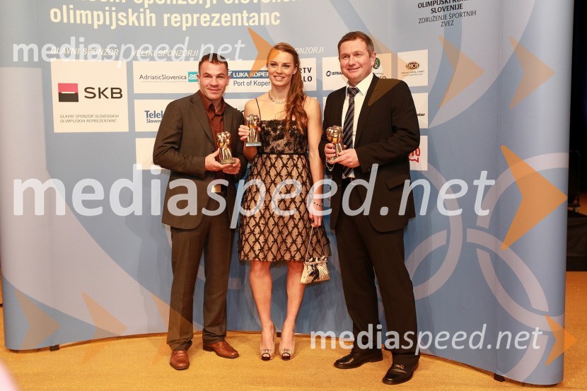 Dejan Zavec, boksar in športnik leta 2010, Tina Maze, smučarka in športnica leta 2010 ter Matjaž Kek, selektor slovenske nogometne reprezentanceŠportnika leta 2010 sta Tina Maze in Dejan Zavec