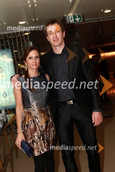 Iztok Čop, veslač in soproga PetraŠportnika leta 2010 sta Tina Maze in Dejan Zavec