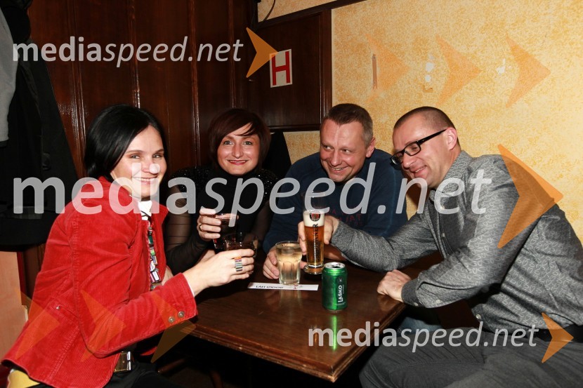 Evgenija Homšak, Milana Lah, članica uprave Probanke in mož Izidor ter dr. Matjaž HomšakTradicionalni božični koncert Prljavo kazalište