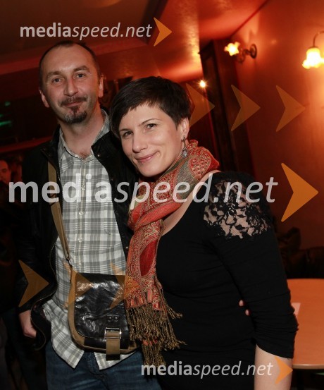 Andrej Plos, član uprave NKBM in soproga AlenkaTradicionalni božični koncert Prljavo kazalište