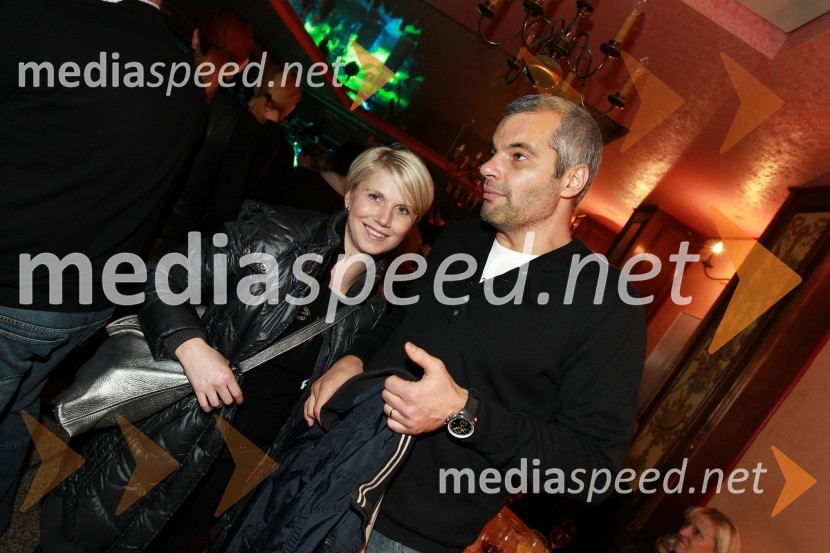 Nina Arsenovič, direktorica Mladinskega kulturnega centra Maribor in soprog Saša Arsenovič, direktor podjetja S.Oliver SLOTradicionalni božični koncert Prljavo kazalište