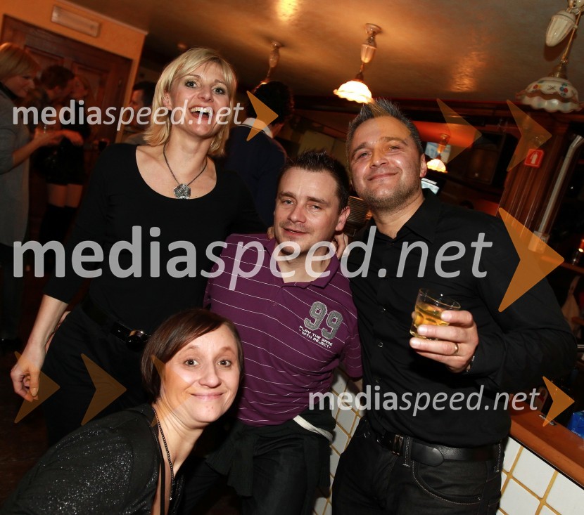 Maja Urlep, ..., ... in Franci Šalamun, član upravnega odbora Varnost Maribor d.d.Tradicionalni božični koncert Prljavo kazalište