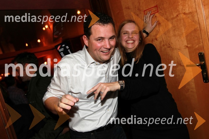 Damijan Koletnik, nekdanji direktor Dravskih elektrarn Maribor in njegova žena Sandra KoletnikTradicionalni božični koncert Prljavo kazalište