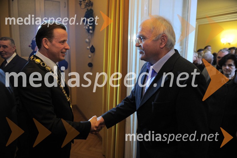 Bojan Šrot, župan Mestne občine Celje in Jožef Zimšek, mestni svetnik Mestne občine CeljeNovoletni sprejem župana Mestne občine Celje Bojana Šrota