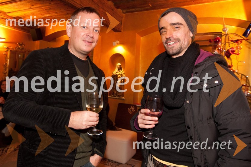 	Robert Waltl, direktor Mini teatra in Matej Kejžar, plesalecZofa, premiera v Mini teatru