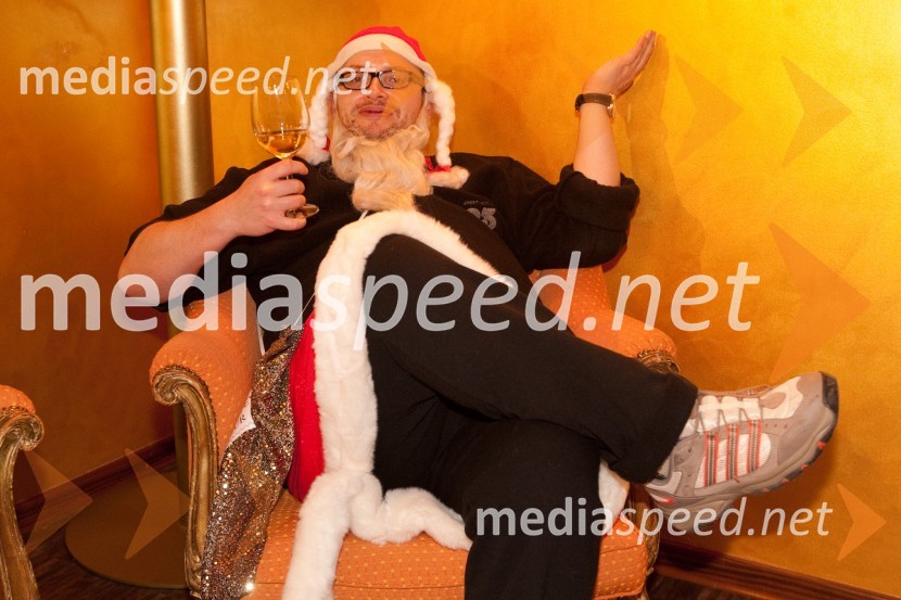 Maks Soršak, Moderna galerijaZofa, premiera v Mini teatru