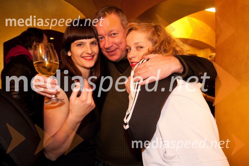 Teja Reba, igralka, Robert Waltl, direktor Mini teatra in Leja Jurišić, igralka
Zofa, premiera v Mini teatru