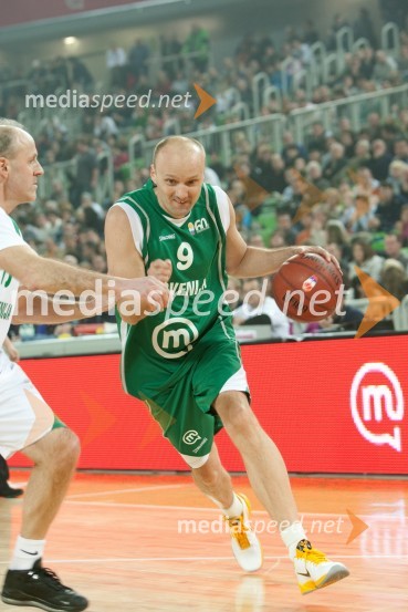 	Jure Zdovc, trener košarkarskega kluba Union OlimpijaDan slovenske košarke 2011