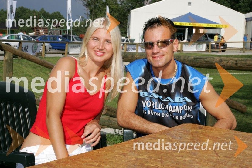Ana Bešter, voditeljica oddaje Avantura in Tomaž Barada, taekwondoist in kikboksar4. Rally Škoda Maribor 2006