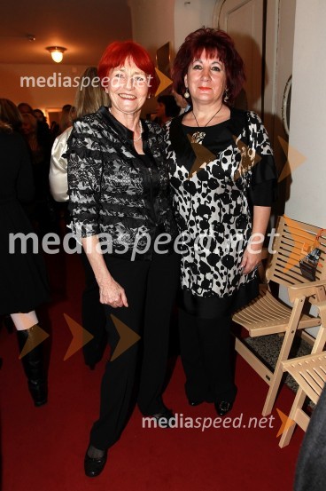 Dr. Mojca Senčar, predsednica Slovenskega združenja za boj proti raku dojk ter Slovenka leta 2005 in Vlasta Nussdorfer, predsednica društva Beli obročSlovenka leta 2010 je Petra Majdič - druženje pred dvorano SNG Drama Ljubljana