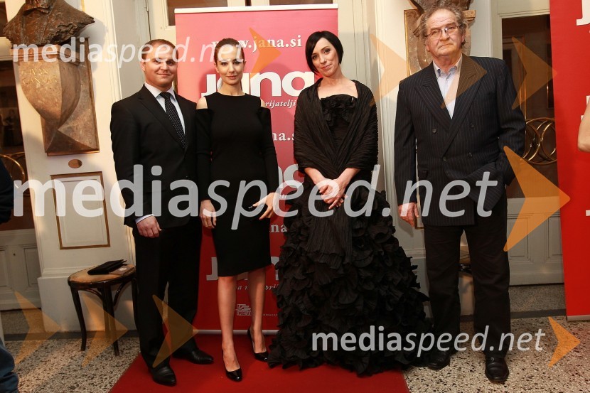 Matej Raščan, direktor in lastnik podjetja Rašica Point d.o.o. ter podjetja Delo revije, d.d., Marija Pandrc, izvršna direktorica podjetja Rašica, Melita Berzelak, glavna in odgovorna urednica revije Jana in Ivo Ban, ravnatelj SNG Drama LjubljanaSlovenka leta 2010 je Petra Majdič - druženje pred dvorano SNG Drama Ljubljana