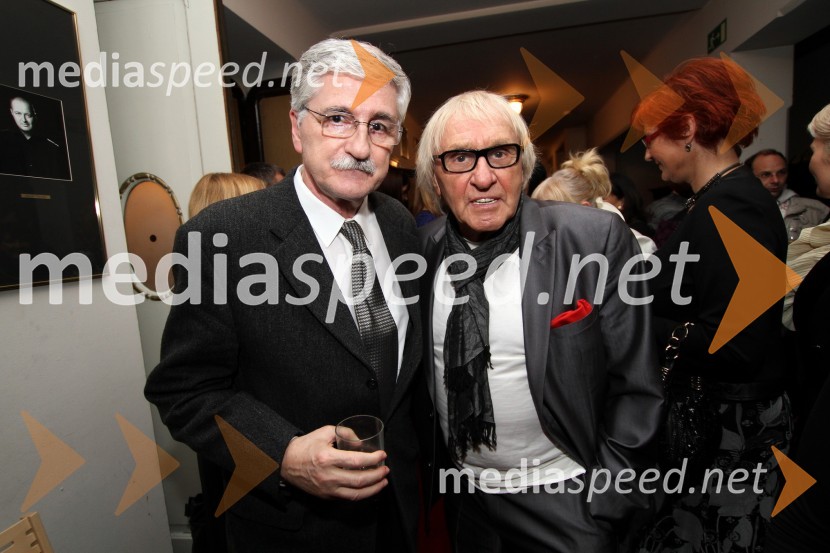 Petar Radović in Tone Fornezzi Tof, novinarSlovenka leta 2010 je Petra Majdič - druženje pred dvorano SNG Drama Ljubljana